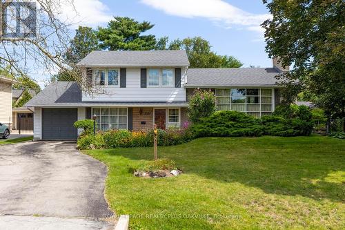 227 SANDWELL DRIVE  Oakville, ON L6L 4P3