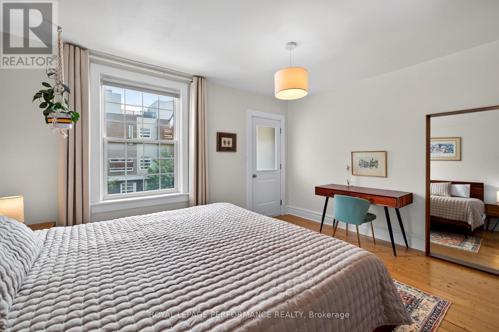 72 Springfield Road, Ottawa, ON - Indoor Photo Showing Bedroom