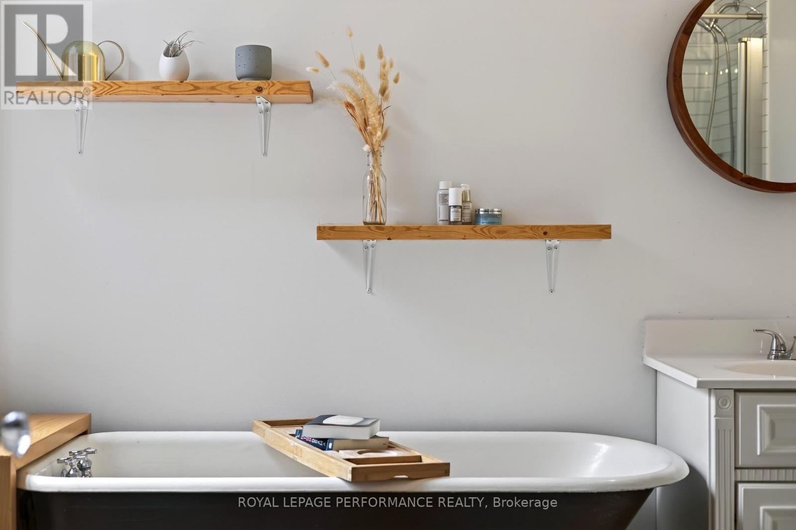 72 Springfield Road, Ottawa, ON - Indoor Photo Showing Bathroom