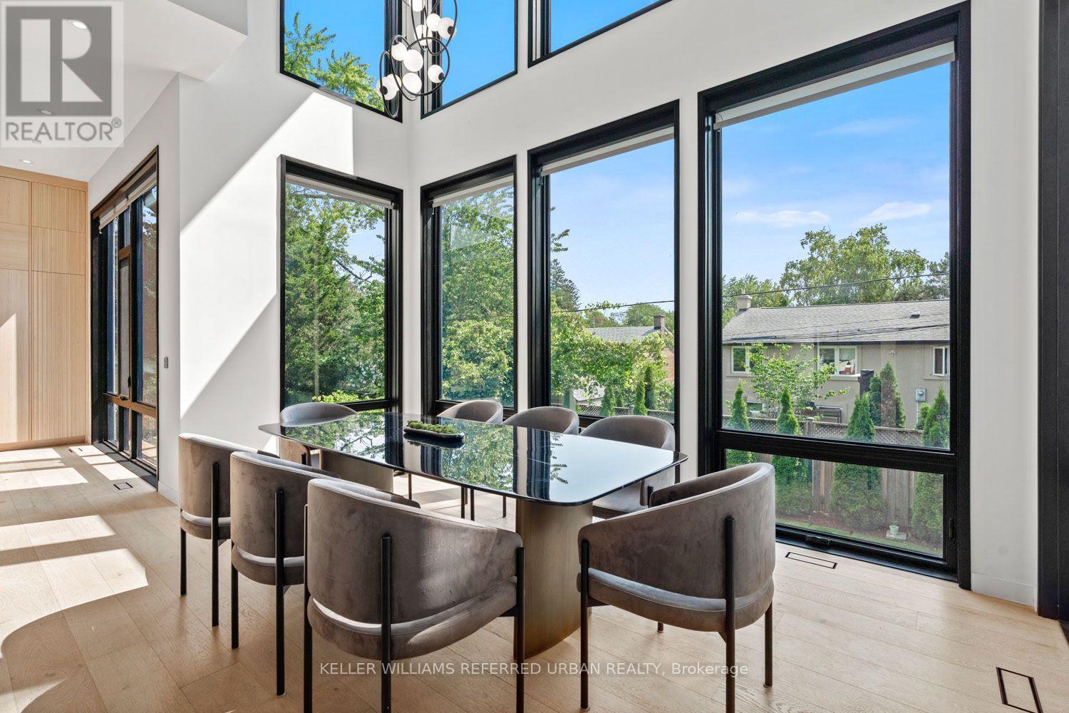 27 Berkinshaw Crescent, Toronto, ON - Indoor Photo Showing Dining Room