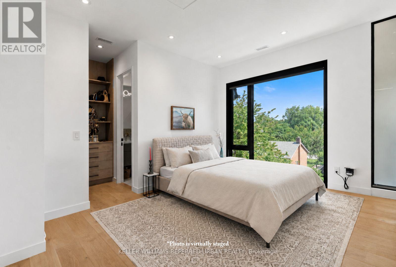 27 Berkinshaw Crescent, Toronto, ON - Indoor Photo Showing Bedroom