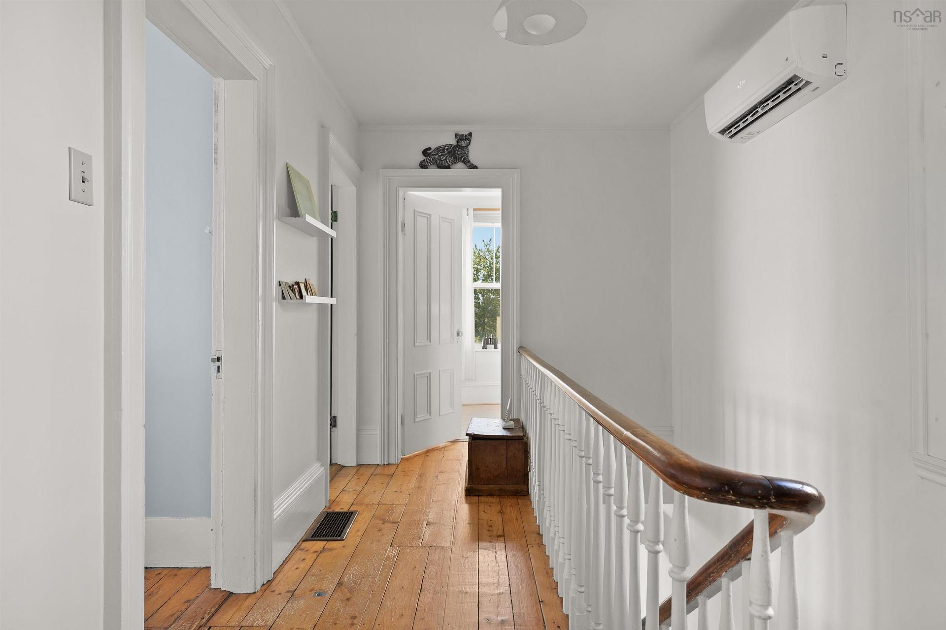 33 Cuisack Street, Dartmouth, NS - Indoor Photo Showing Other Room