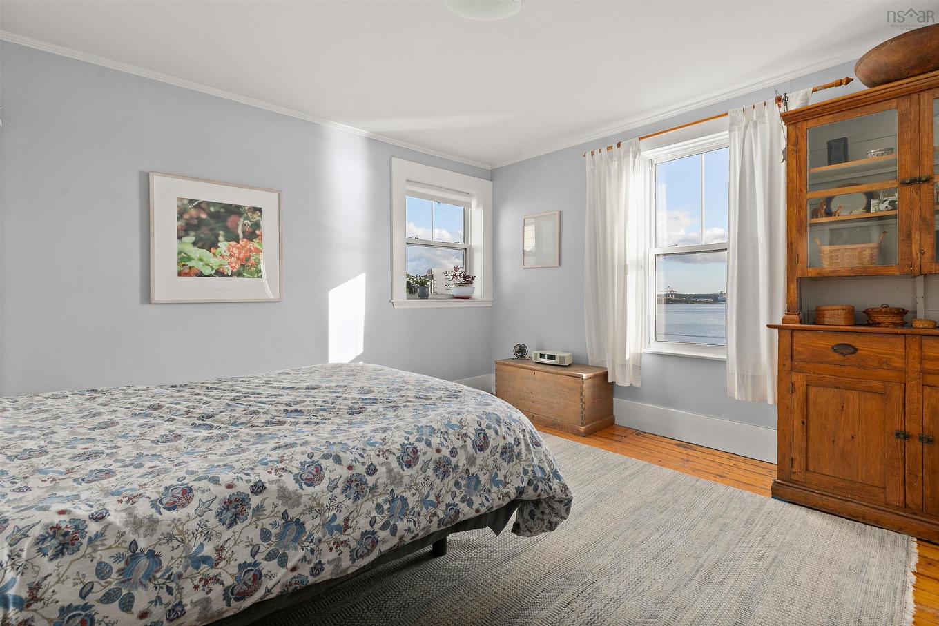 33 Cuisack Street, Dartmouth, NS - Indoor Photo Showing Bedroom