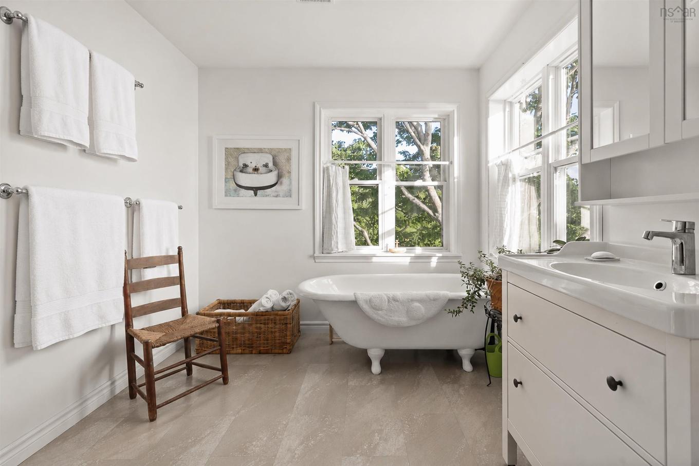 33 Cuisack Street, Dartmouth, NS - Indoor Photo Showing Other Room