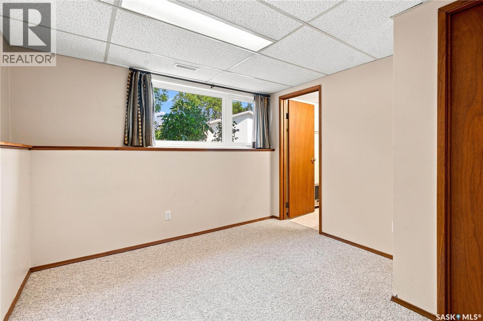 541 Guelph Crescent, Saskatoon, SK - Indoor Photo Showing Other Room