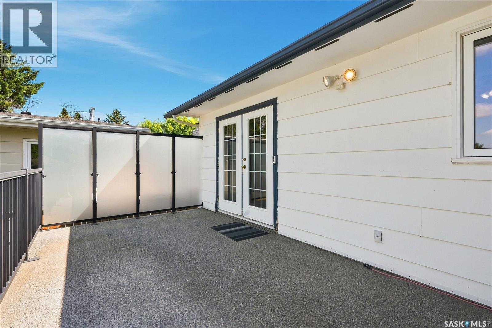 541 Guelph Crescent, Saskatoon, SK - Outdoor With Exterior