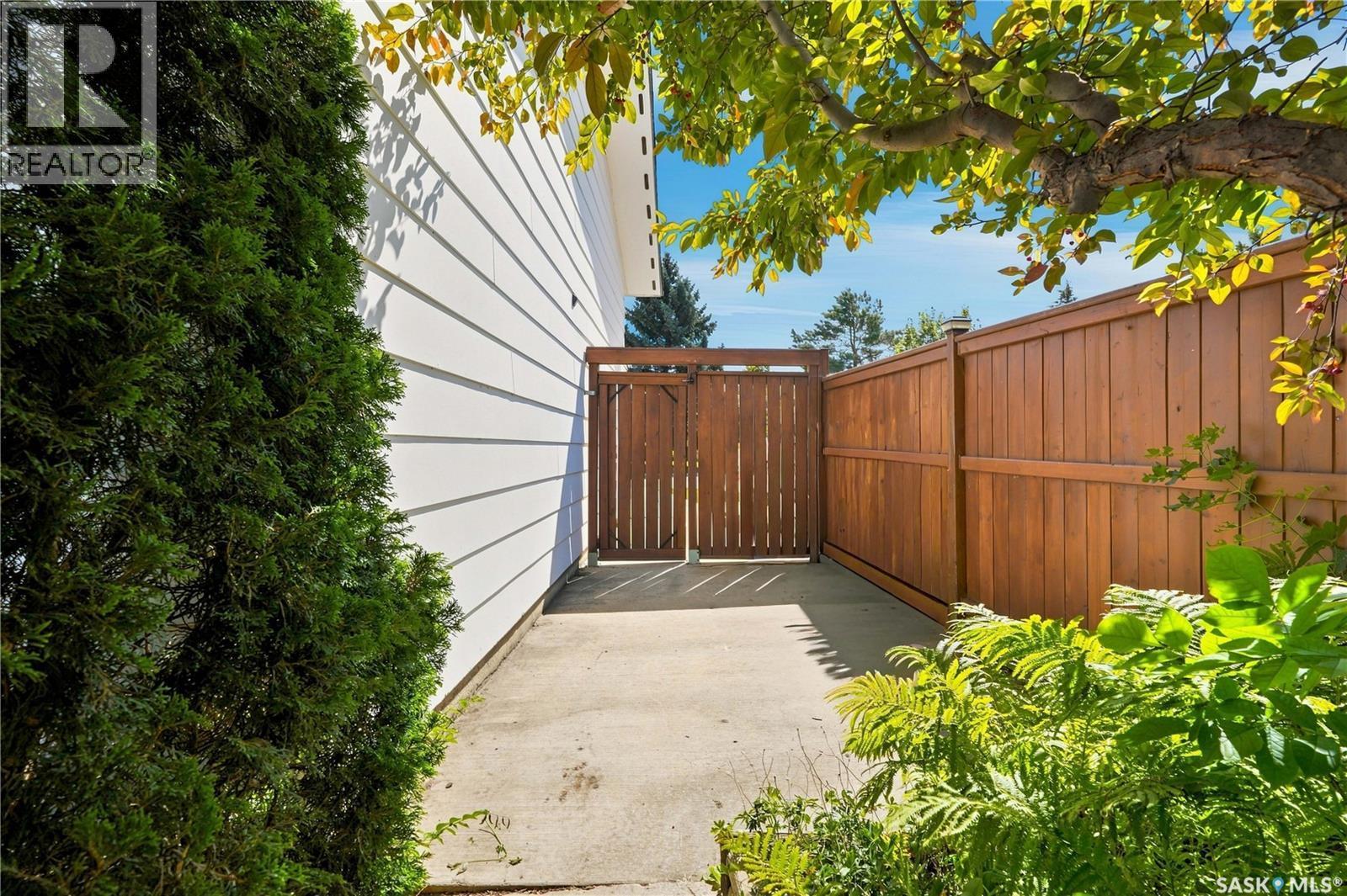 541 Guelph Crescent, Saskatoon, SK - Outdoor