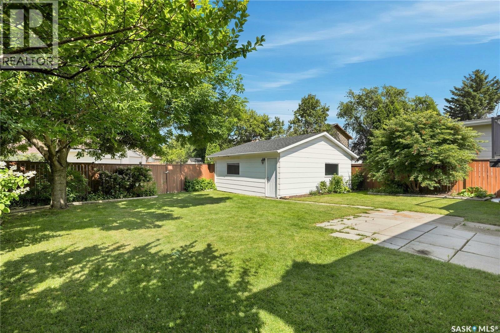 541 Guelph Crescent, Saskatoon, SK - Outdoor