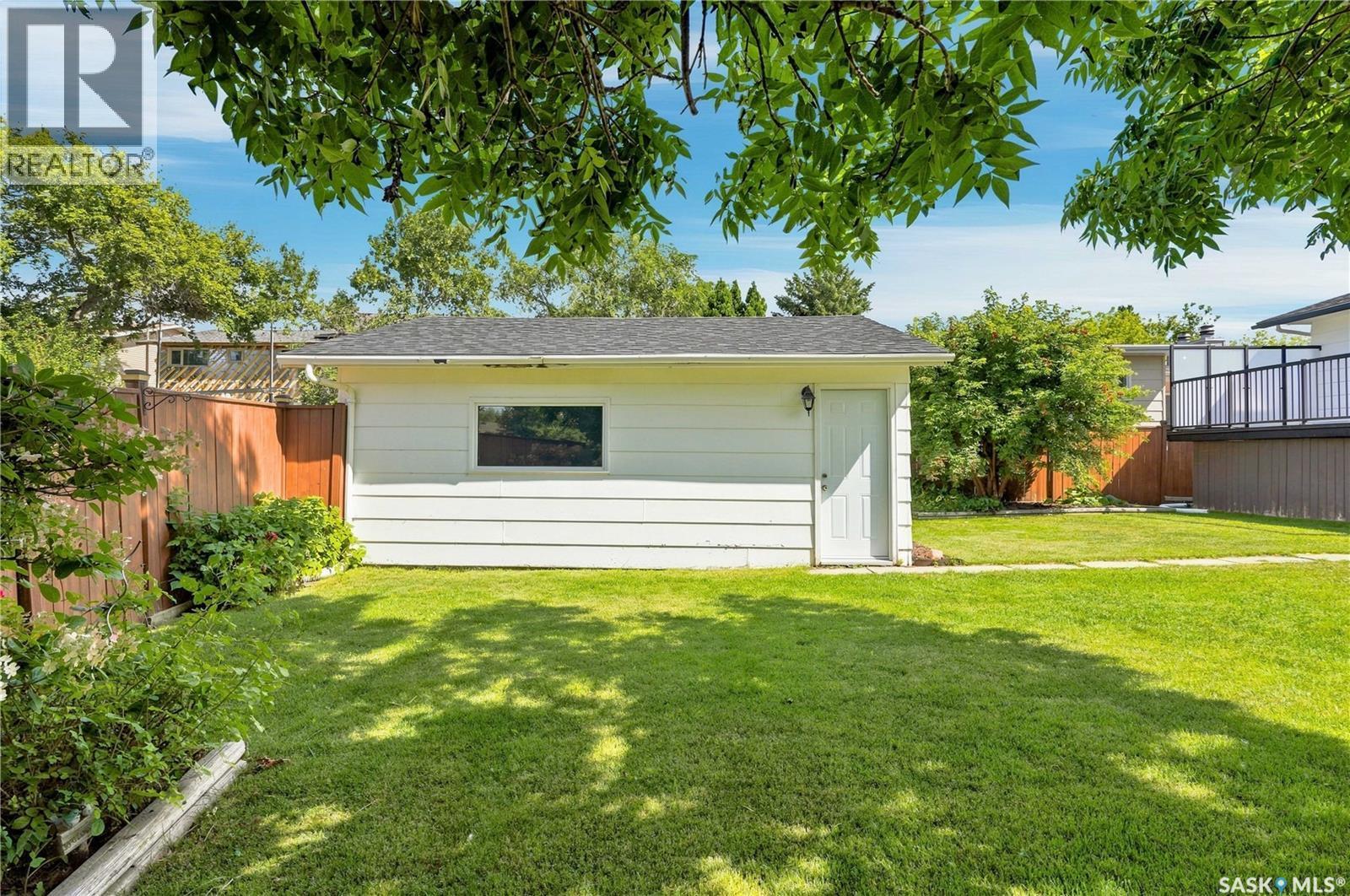 541 Guelph Crescent, Saskatoon, SK - Outdoor