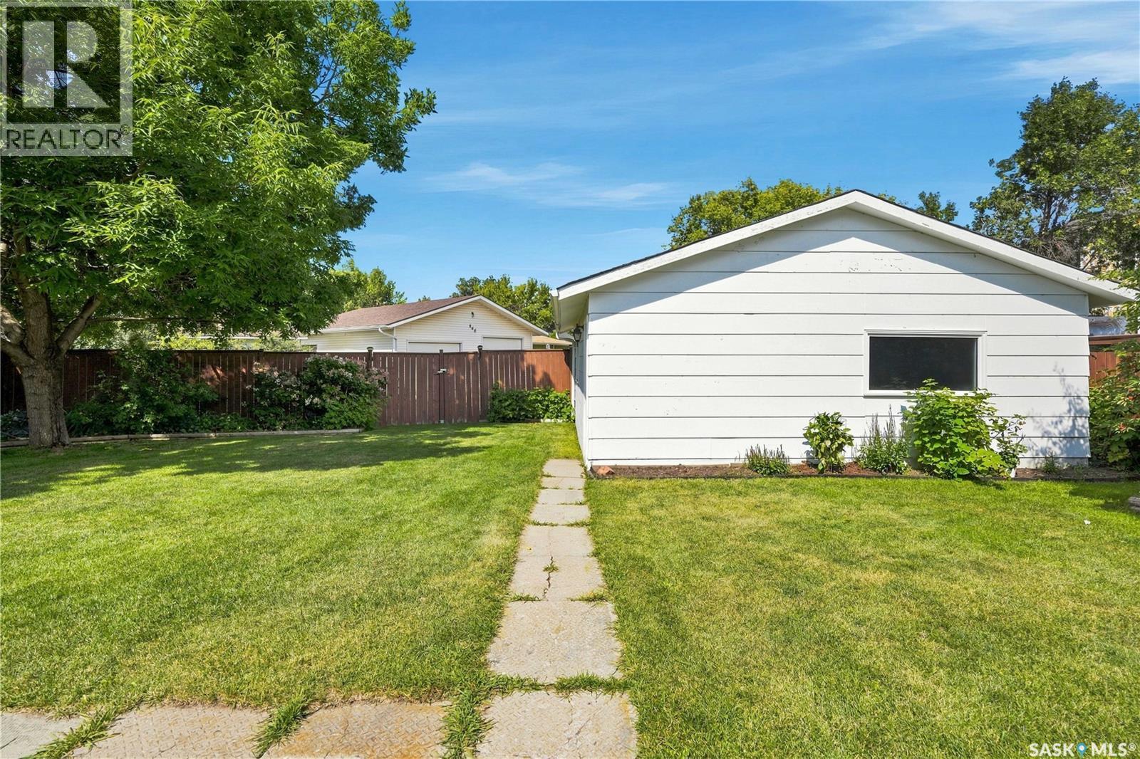 541 Guelph Crescent, Saskatoon, SK - Outdoor