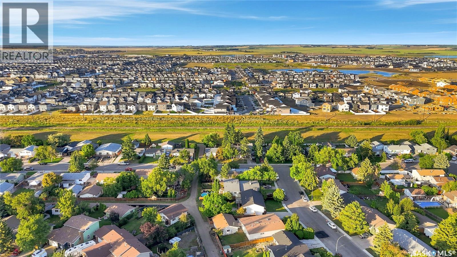 541 Guelph Crescent, Saskatoon, SK - Outdoor With View