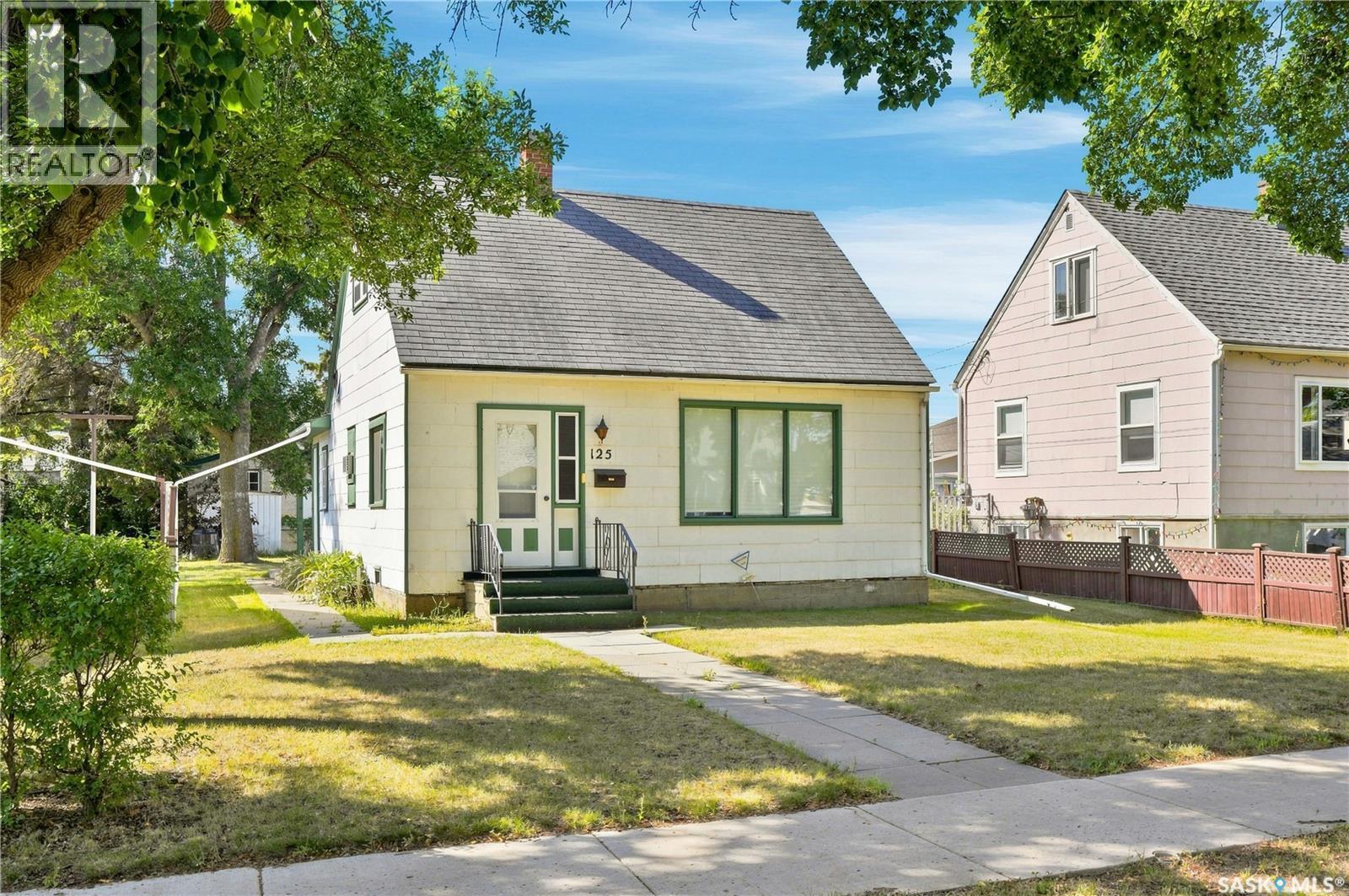 125 111Th Street W, Saskatoon, SK - Outdoor