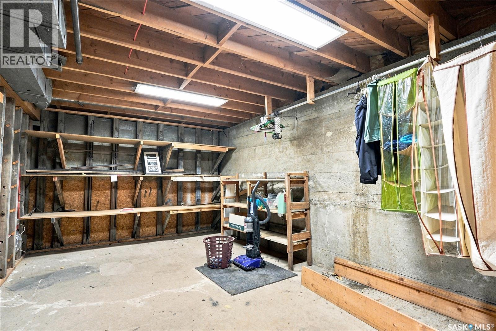125 111Th Street W, Saskatoon, SK - Indoor