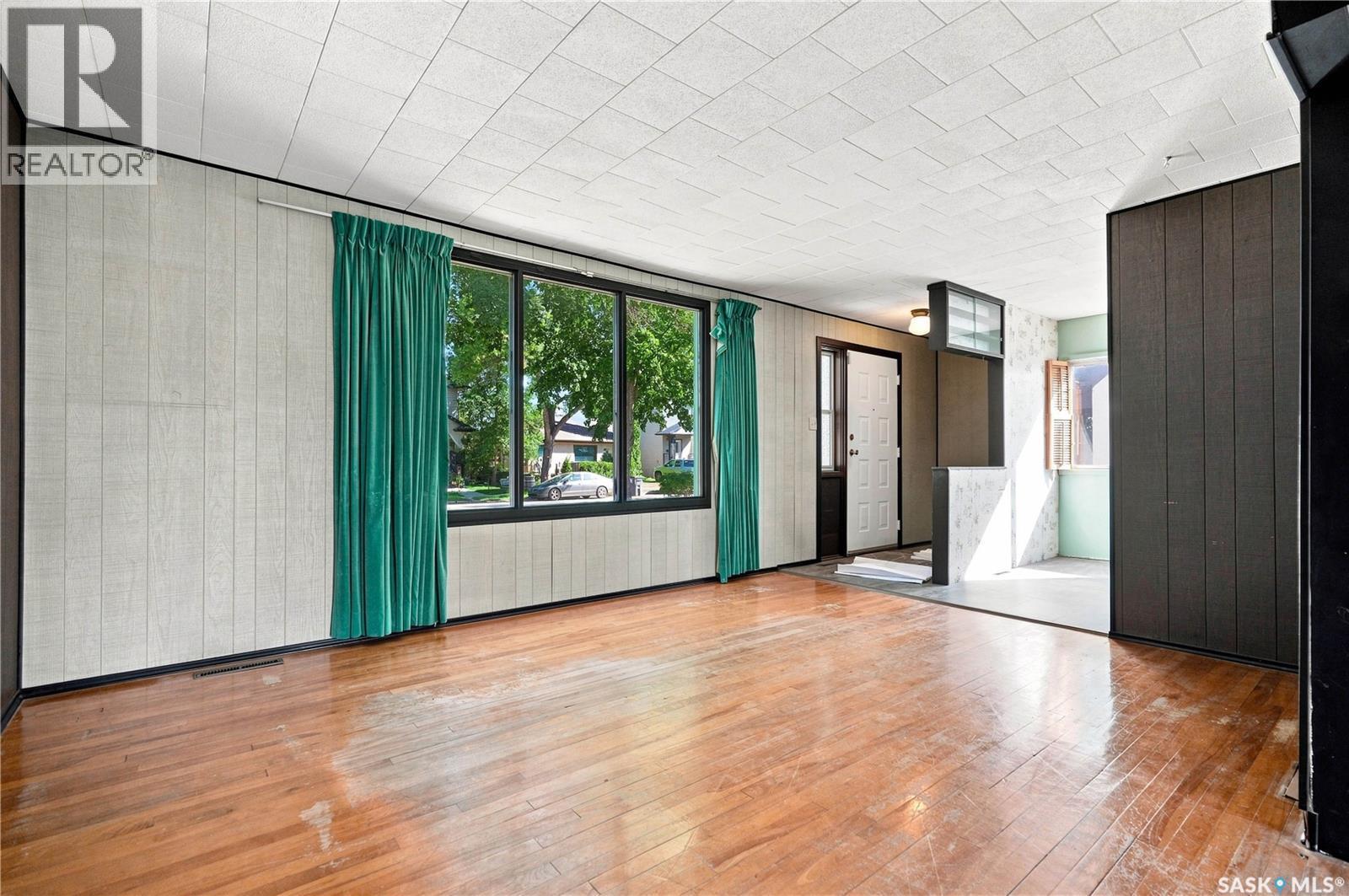 125 111Th Street W, Saskatoon, SK - Indoor Photo Showing Other Room