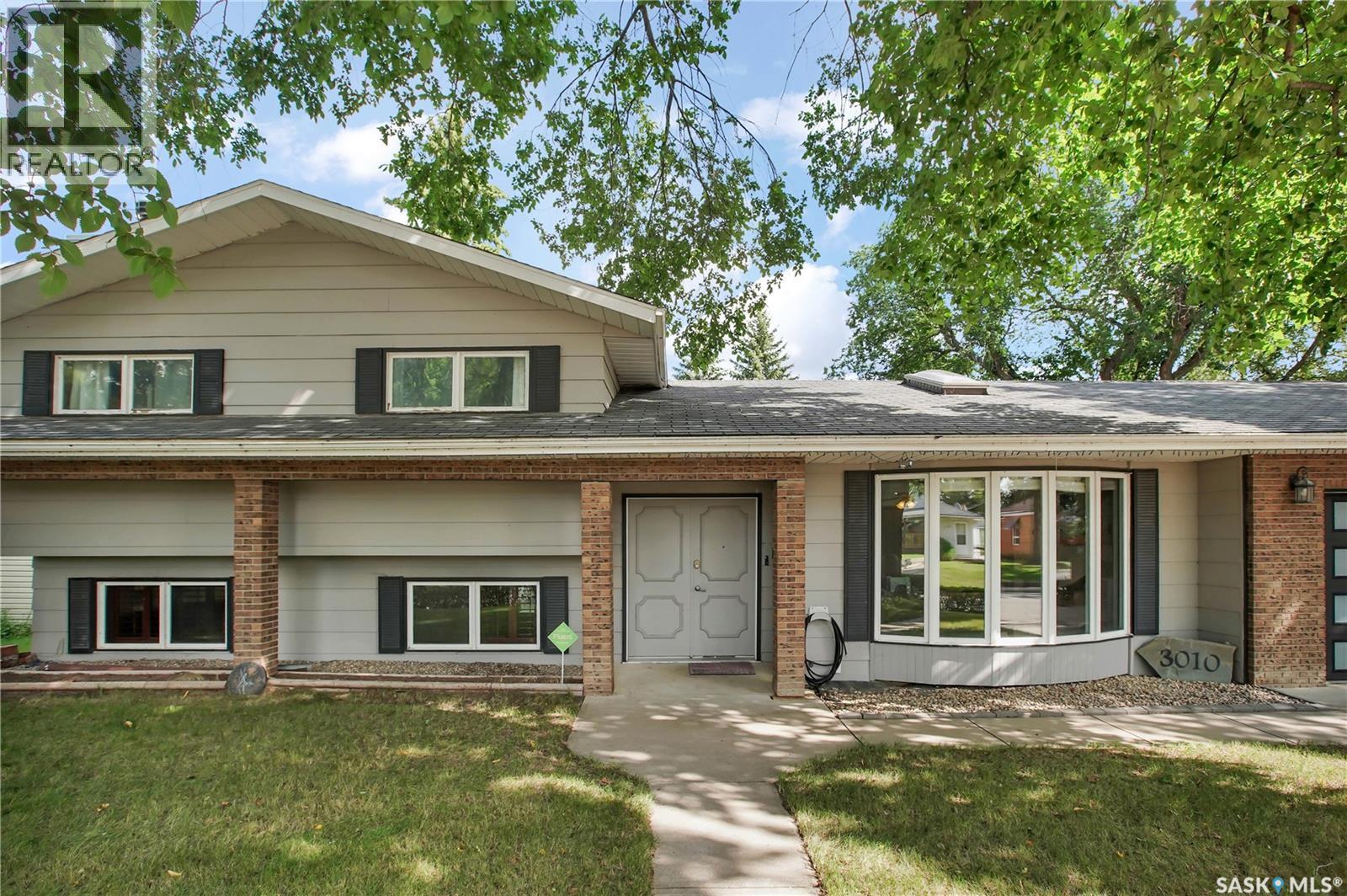3010 5Th Street, Rosthern, SK - Outdoor With Facade