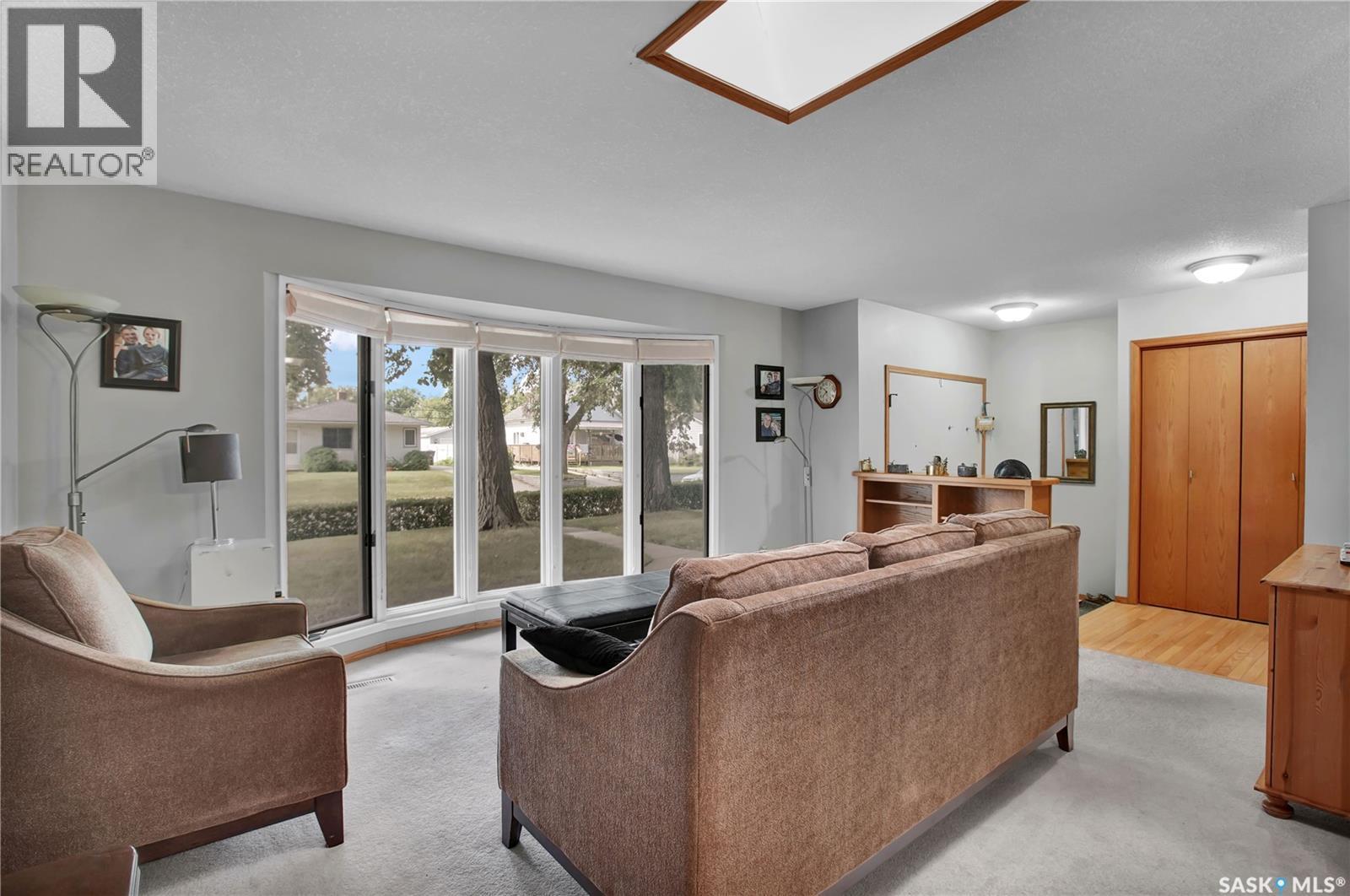 3010 5Th Street, Rosthern, SK - Indoor