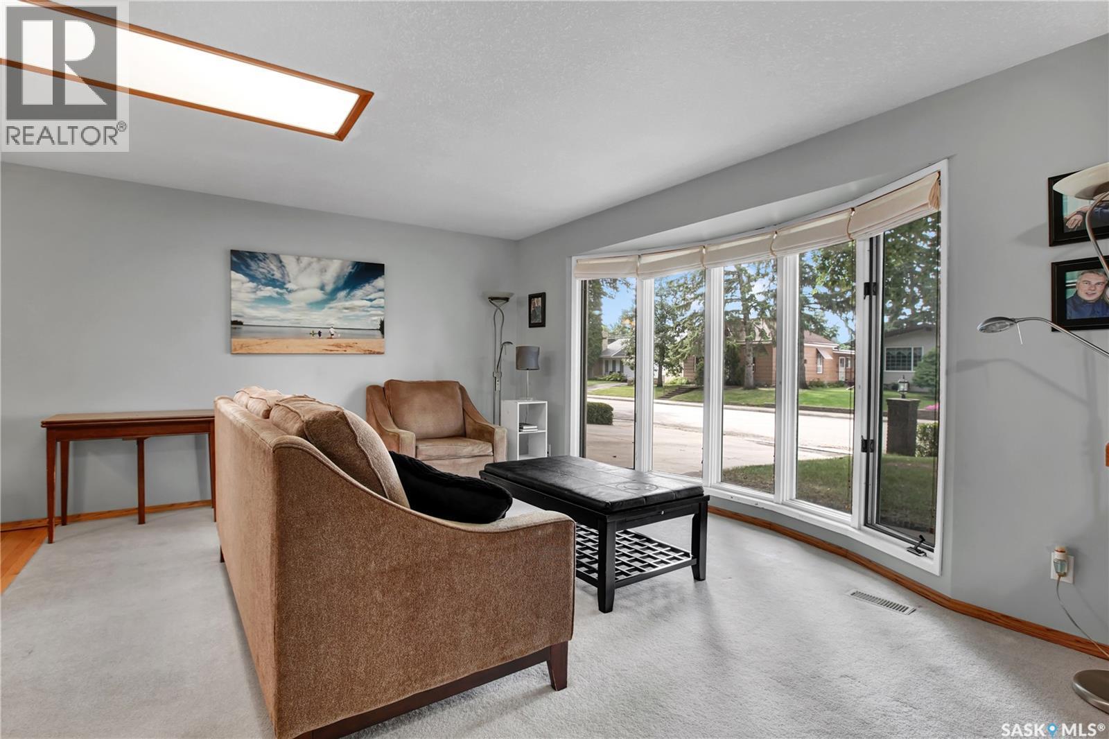 3010 5Th Street, Rosthern, SK - Indoor