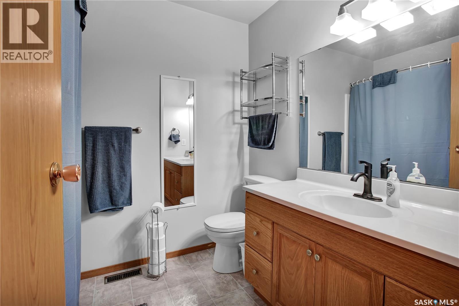 3010 5Th Street, Rosthern, SK - Indoor Photo Showing Bathroom