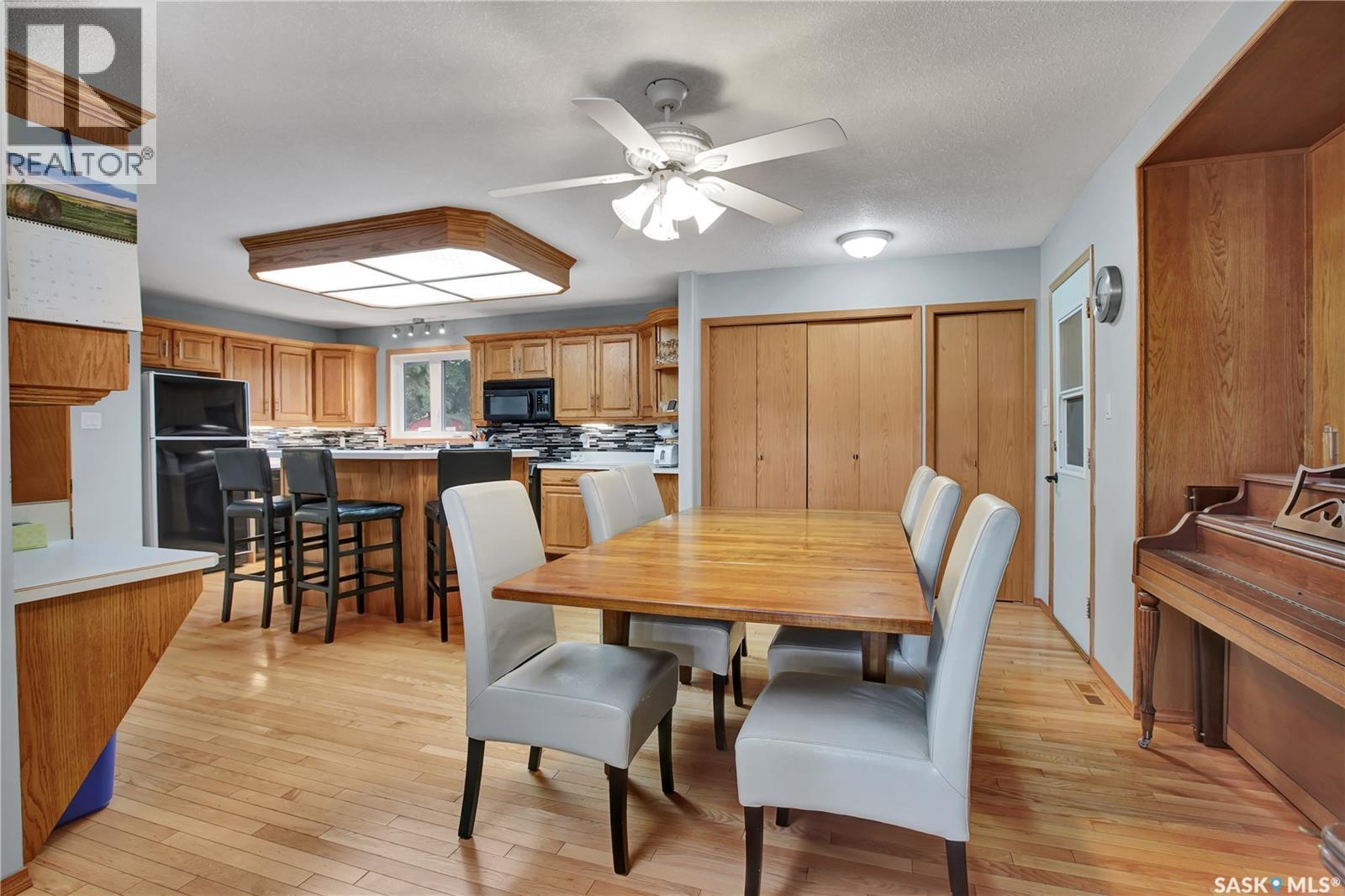 3010 5Th Street, Rosthern, SK - Indoor Photo Showing Dining Room