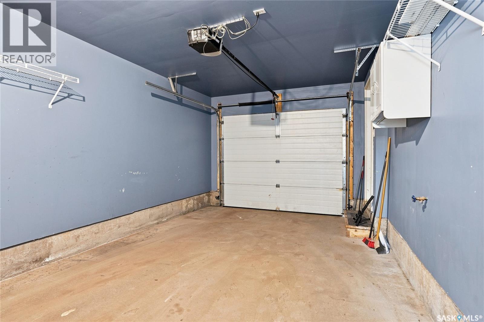 34 243 Herold Terrace, Saskatoon, SK - Indoor Photo Showing Garage