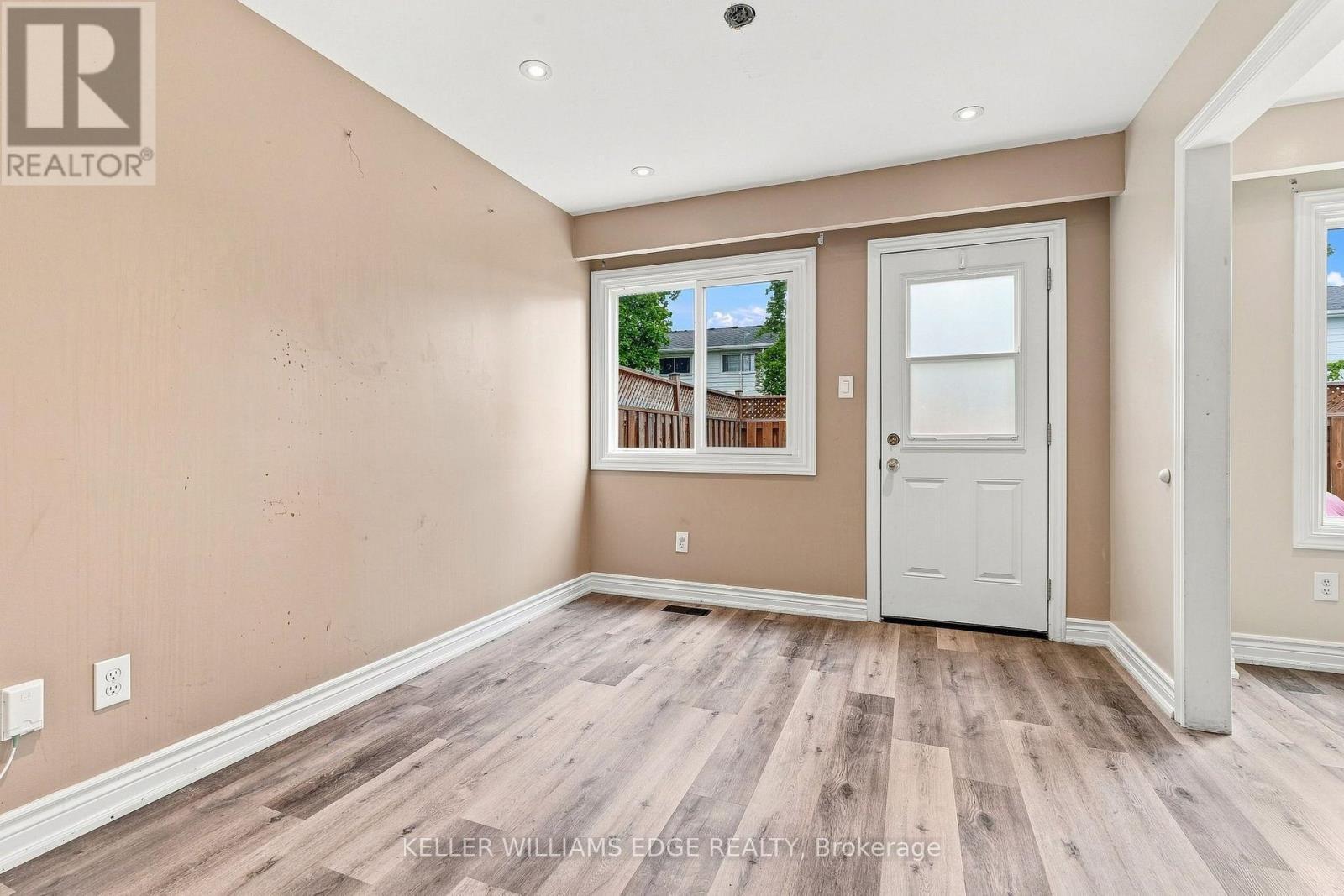 82 St. Andrews Drive, Hamilton, ON - Indoor Photo Showing Other Room