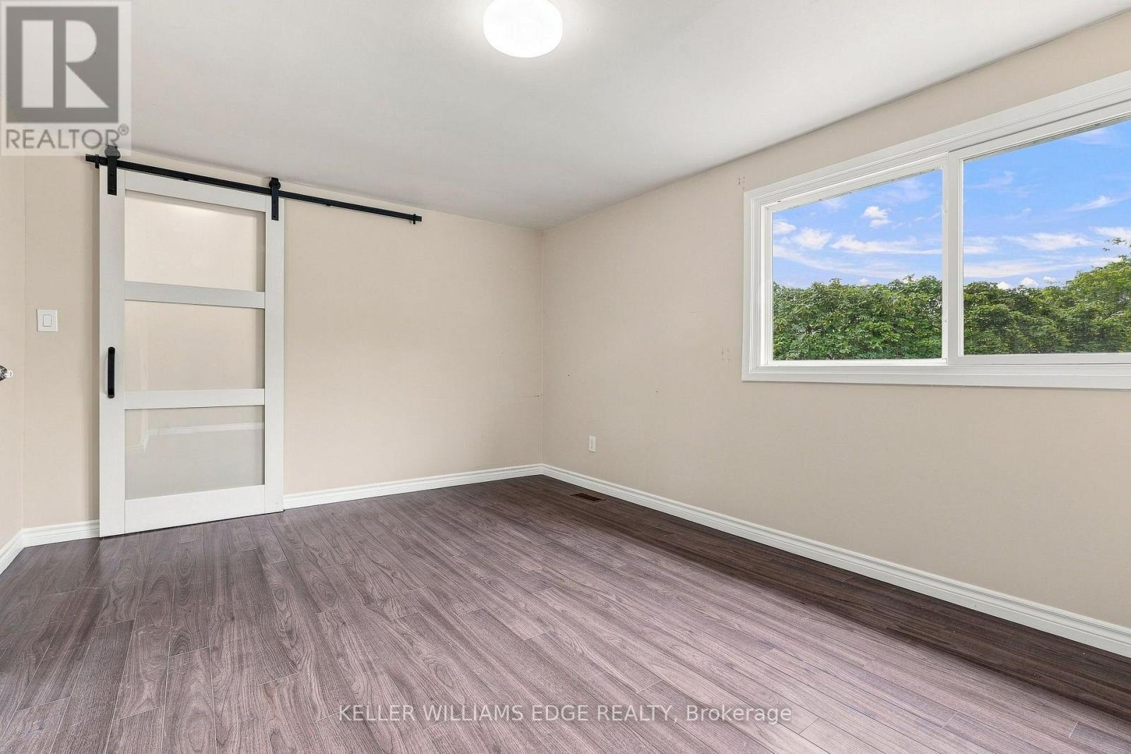 82 St. Andrews Drive, Hamilton, ON - Indoor Photo Showing Other Room