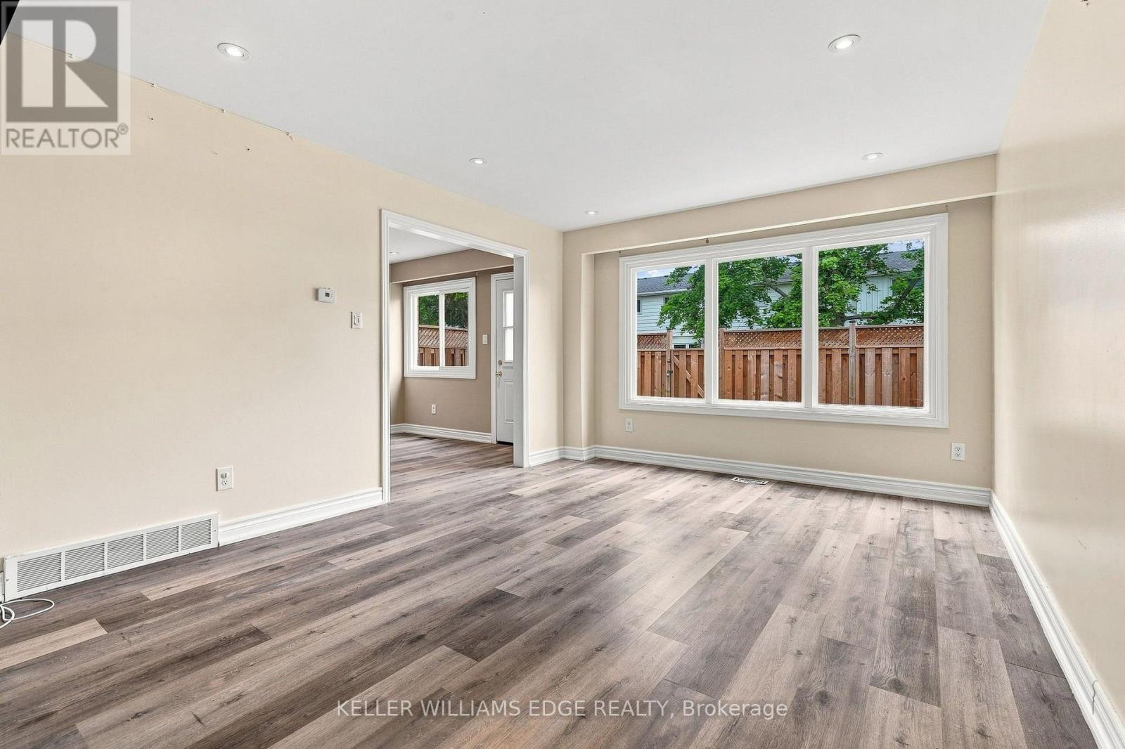 82 St. Andrews Drive, Hamilton, ON - Indoor