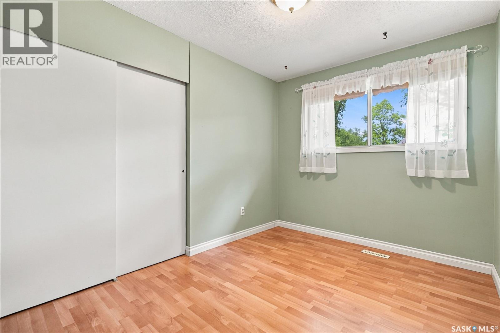 219 Cambridge Avenue, Regina, SK - Indoor Photo Showing Other Room