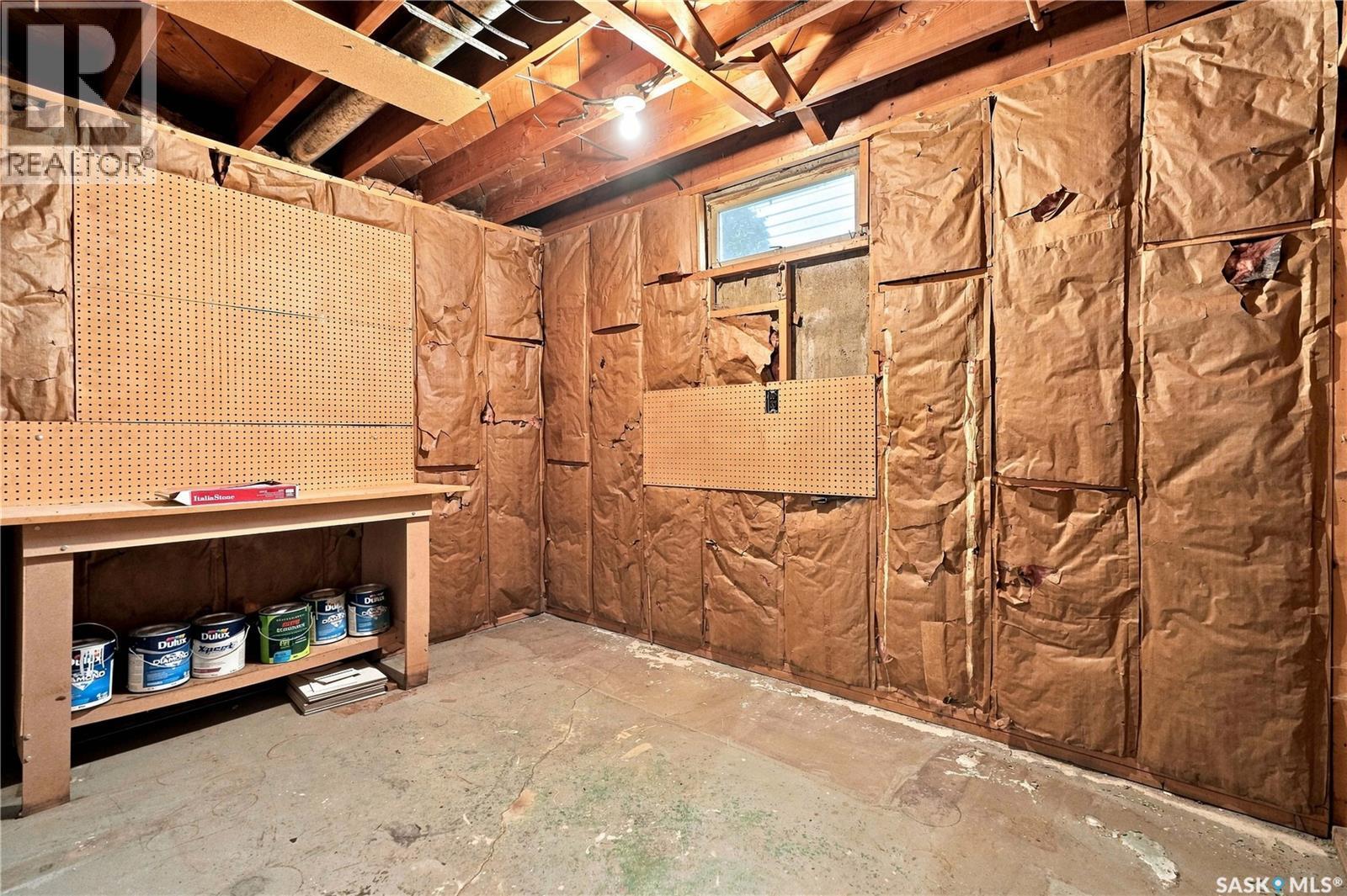 219 Cambridge Avenue, Regina, SK - Indoor Photo Showing Basement