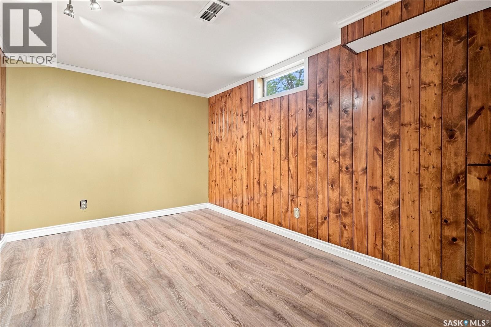 219 Cambridge Avenue, Regina, SK - Indoor Photo Showing Other Room