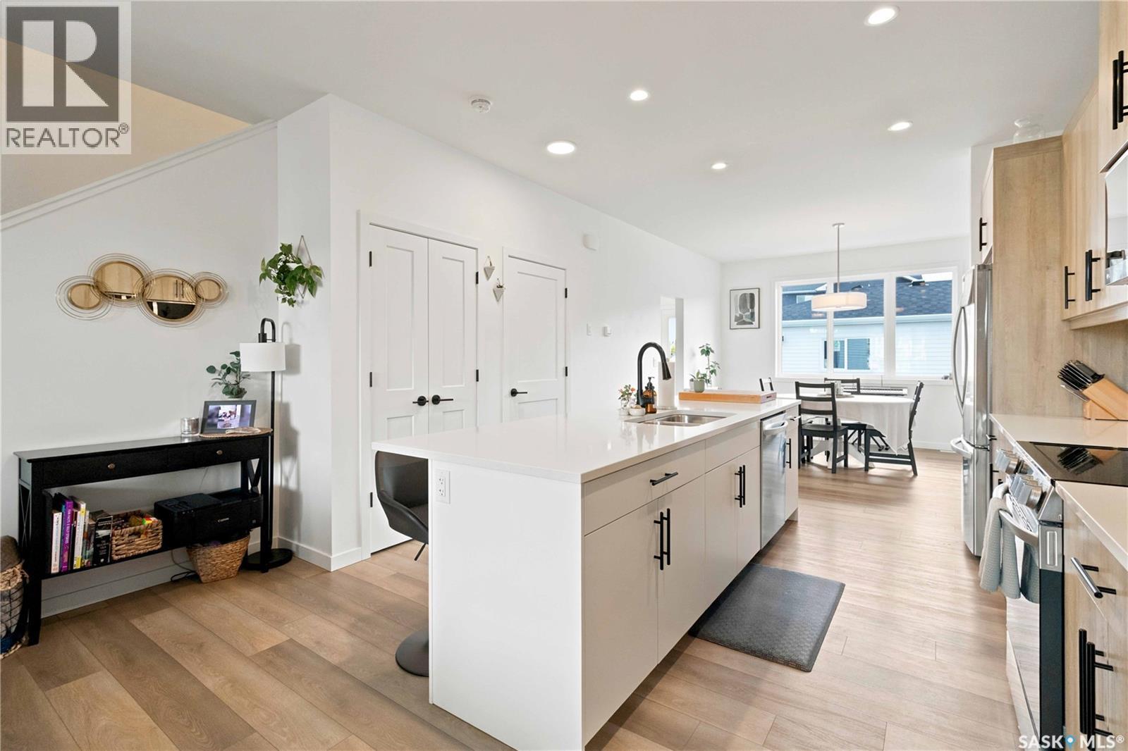 3089 Brighton Common, Saskatoon, SK - Indoor Photo Showing Kitchen With Upgraded Kitchen