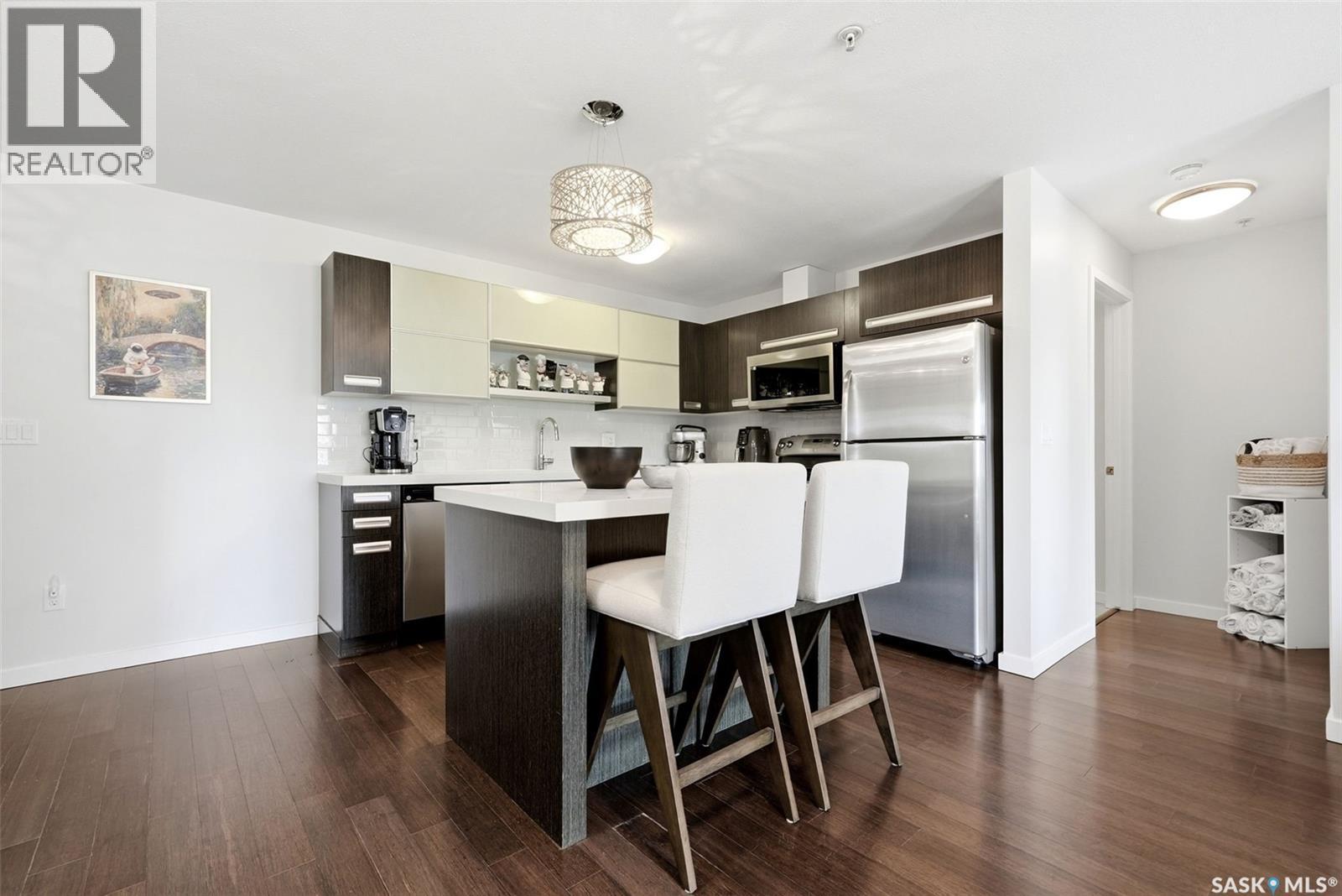 205 1610 Dakota Drive, Regina, SK - Indoor