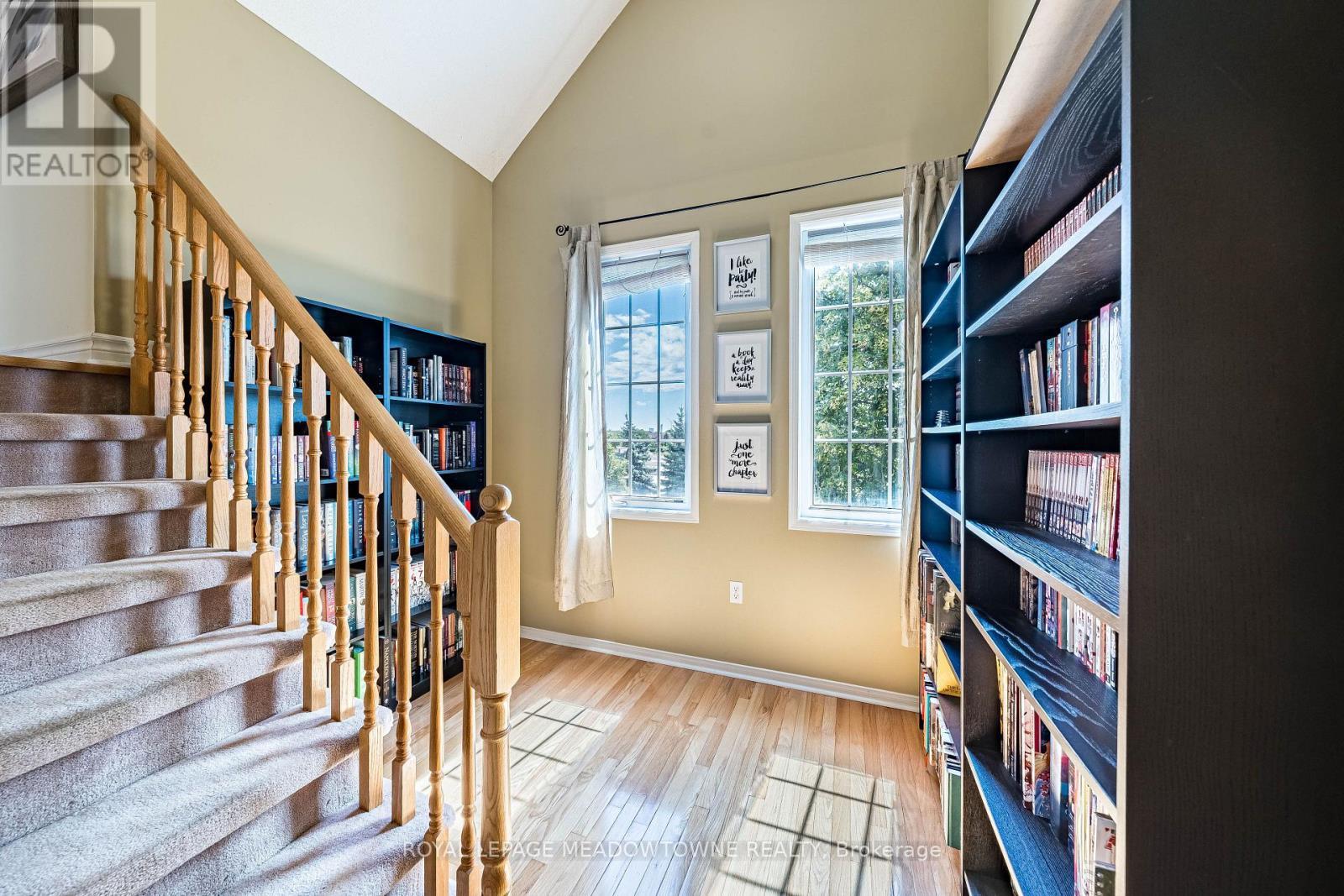 6577 Jazzy Mews, Mississauga, ON - Indoor Photo Showing Other Room