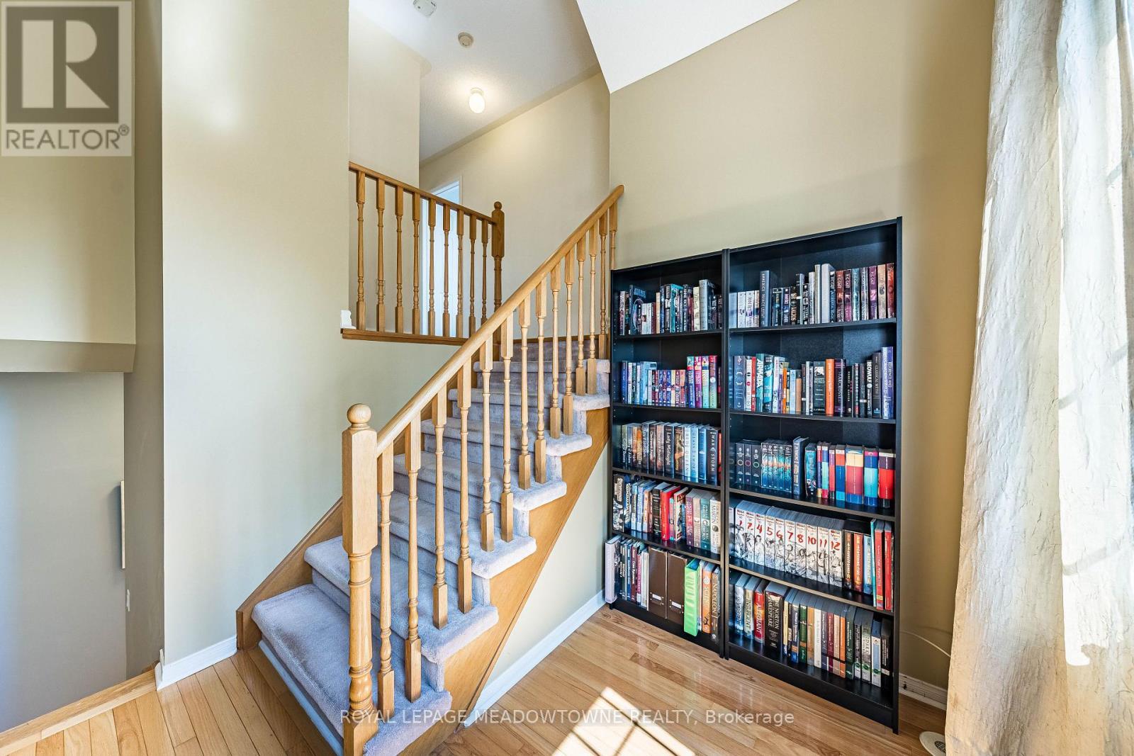 6577 Jazzy Mews, Mississauga, ON - Indoor Photo Showing Other Room