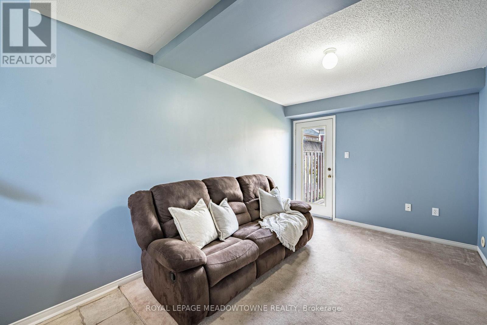 6577 Jazzy Mews, Mississauga, ON - Indoor