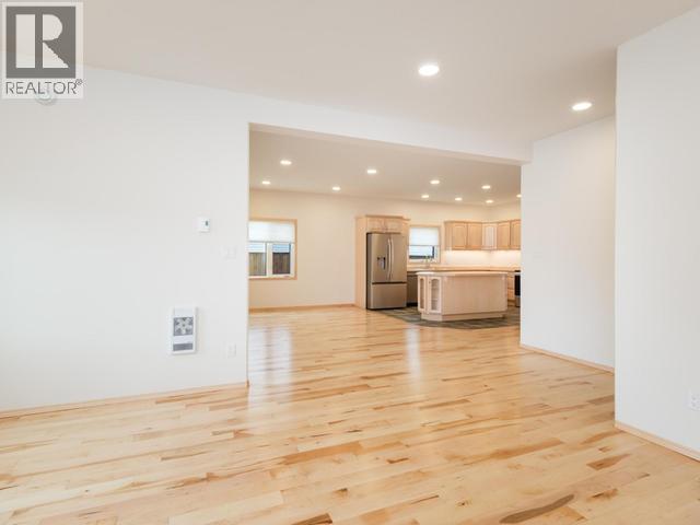 20 Quick Street, Whitehorse, YT - Indoor