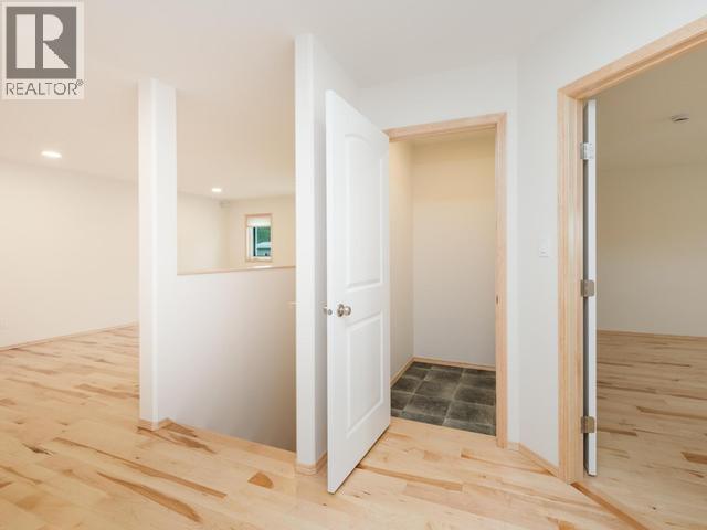 20 Quick Street, Whitehorse, YT - Indoor Photo Showing Other Room
