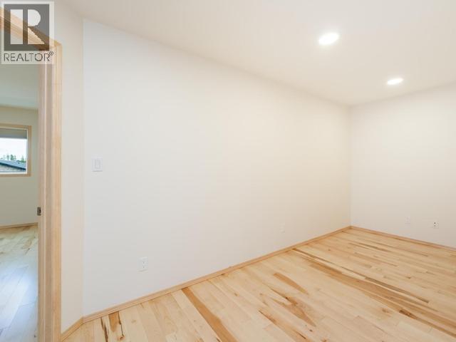 20 Quick Street, Whitehorse, YT - Indoor Photo Showing Other Room