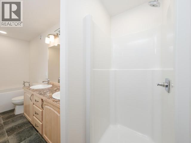 20 Quick Street, Whitehorse, YT - Indoor Photo Showing Bathroom