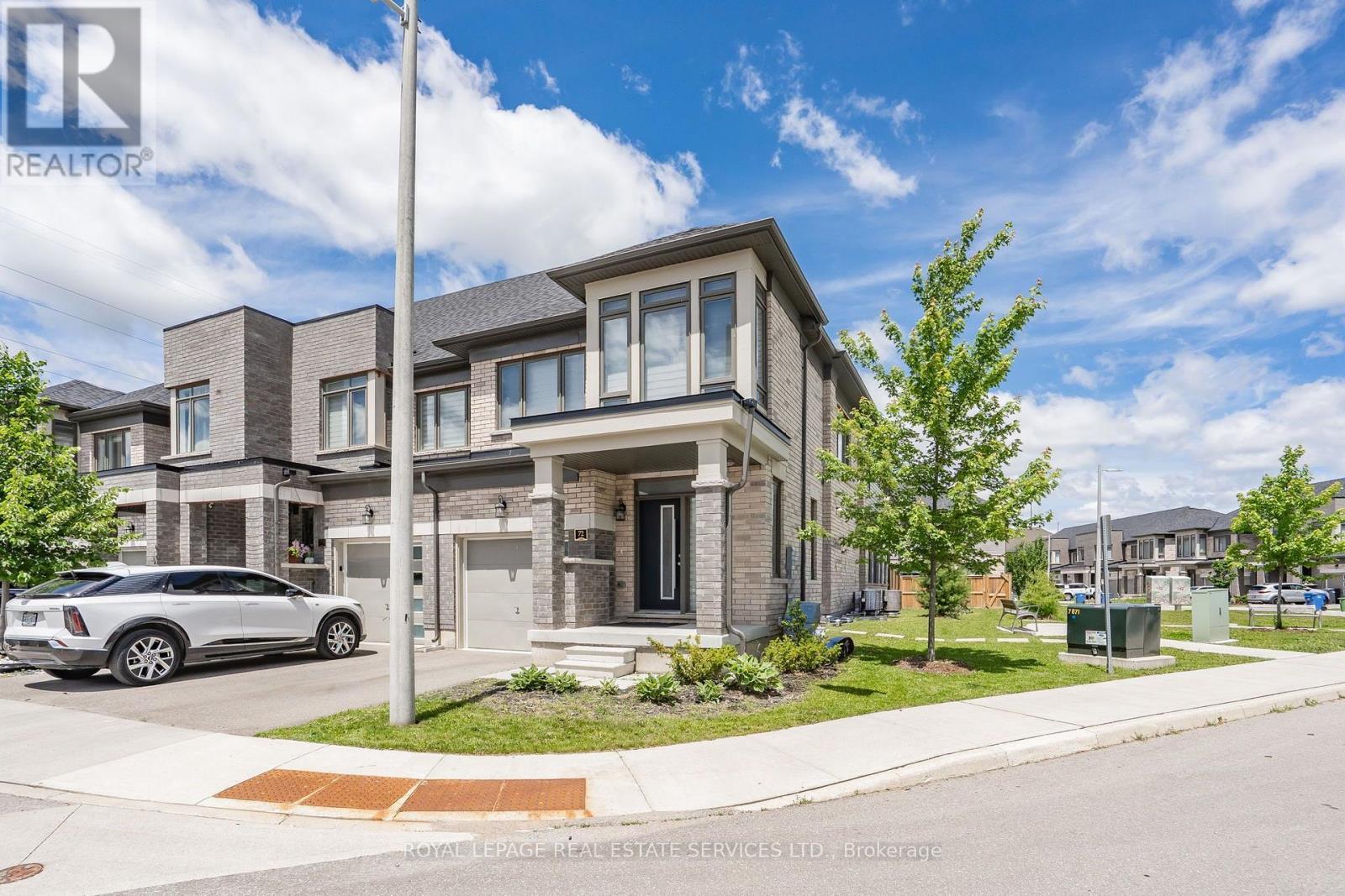 72 - 166 Deerpath Drive, Guelph, ON - Outdoor With Facade
