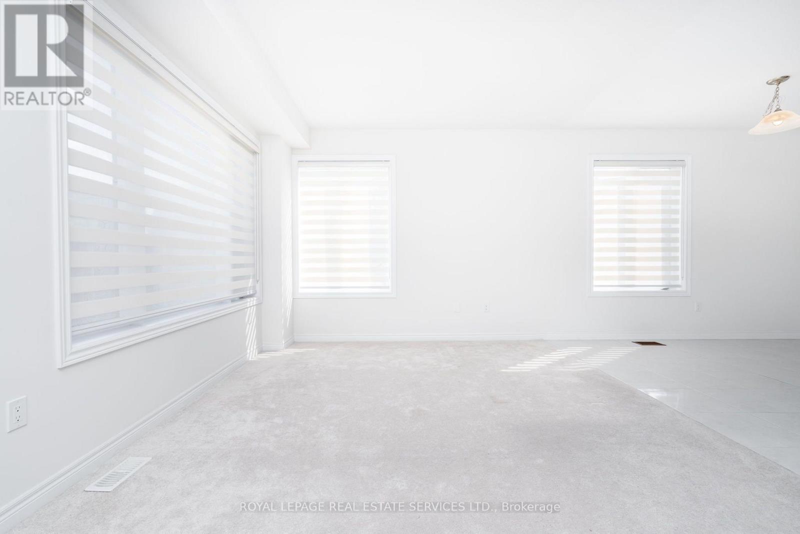 72 - 166 Deerpath Drive, Guelph, ON - Indoor Photo Showing Other Room