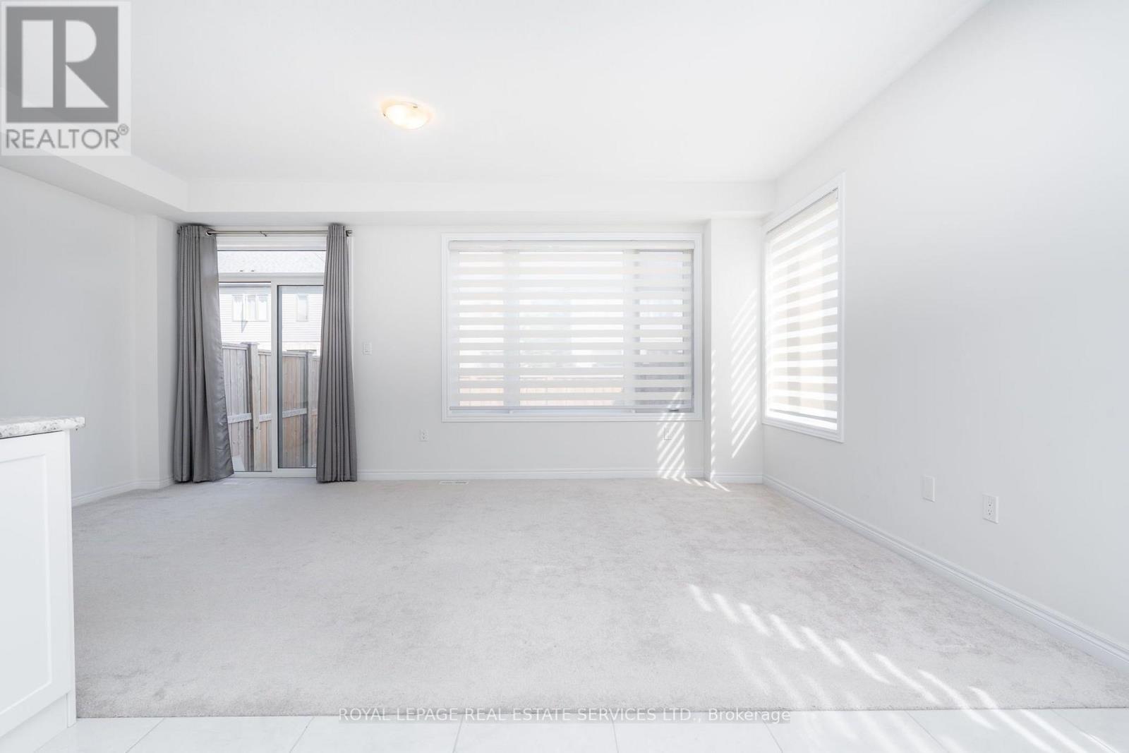 72 - 166 Deerpath Drive, Guelph, ON - Indoor Photo Showing Other Room