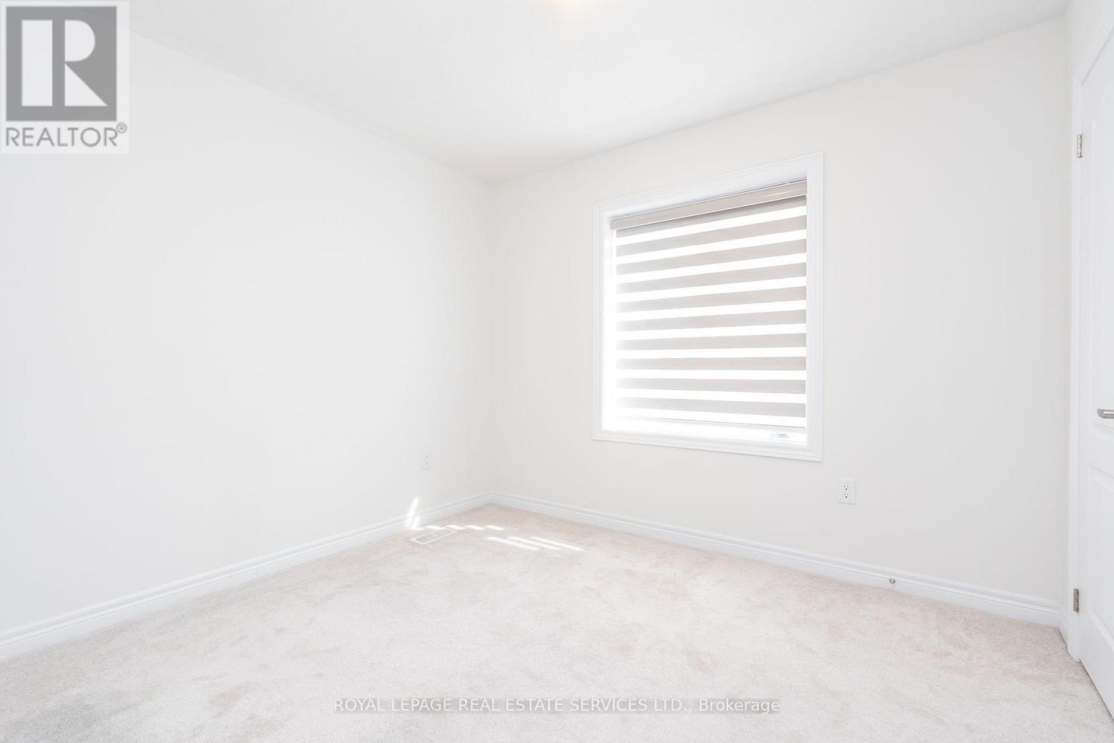 72 - 166 Deerpath Drive, Guelph, ON - Indoor Photo Showing Other Room