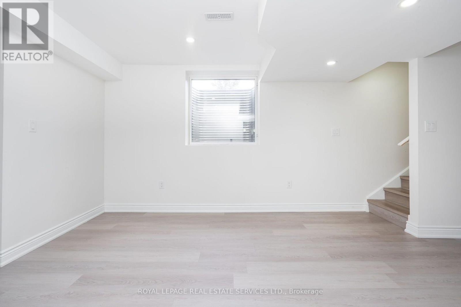 72 - 166 Deerpath Drive, Guelph, ON - Indoor Photo Showing Other Room