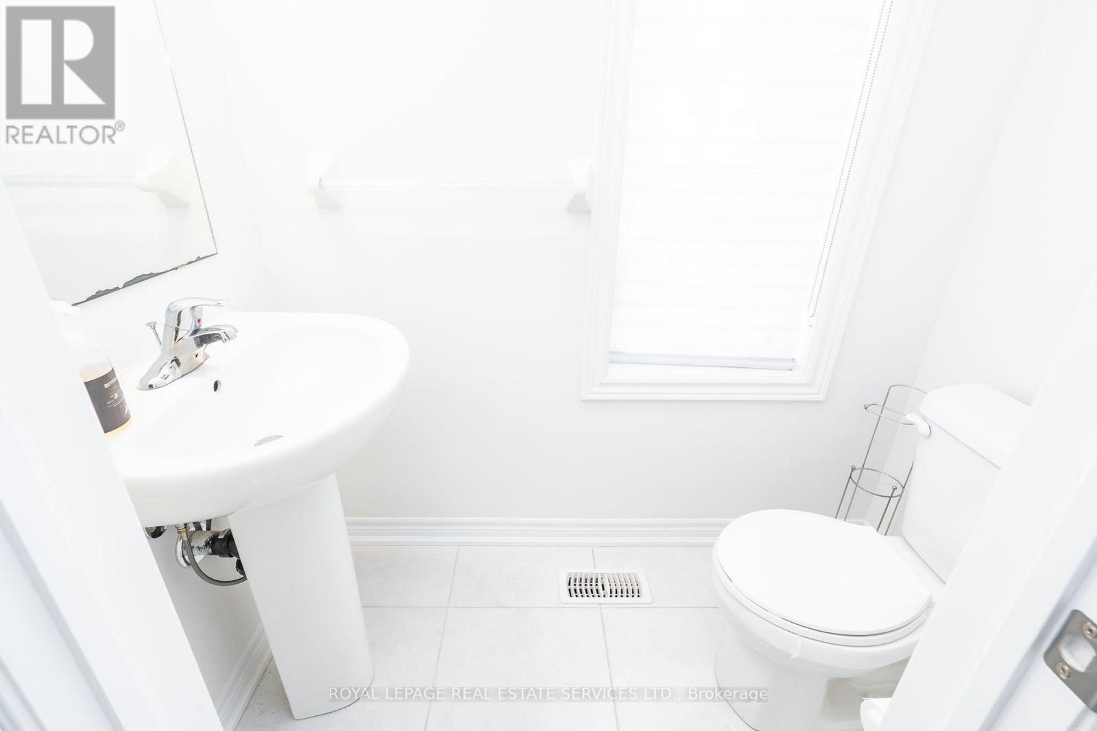 72 - 166 Deerpath Drive, Guelph, ON - Indoor Photo Showing Bathroom