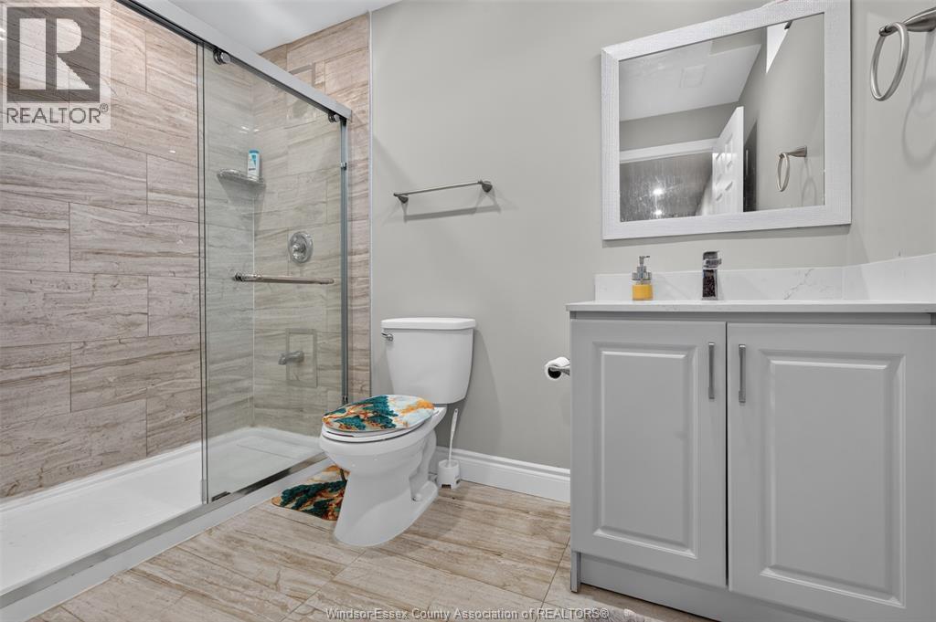 353 Benjamin, Belle River, ON - Indoor Photo Showing Bathroom
