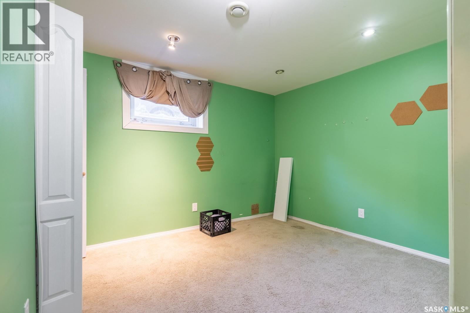 60 Dunning Crescent, Regina, SK - Indoor