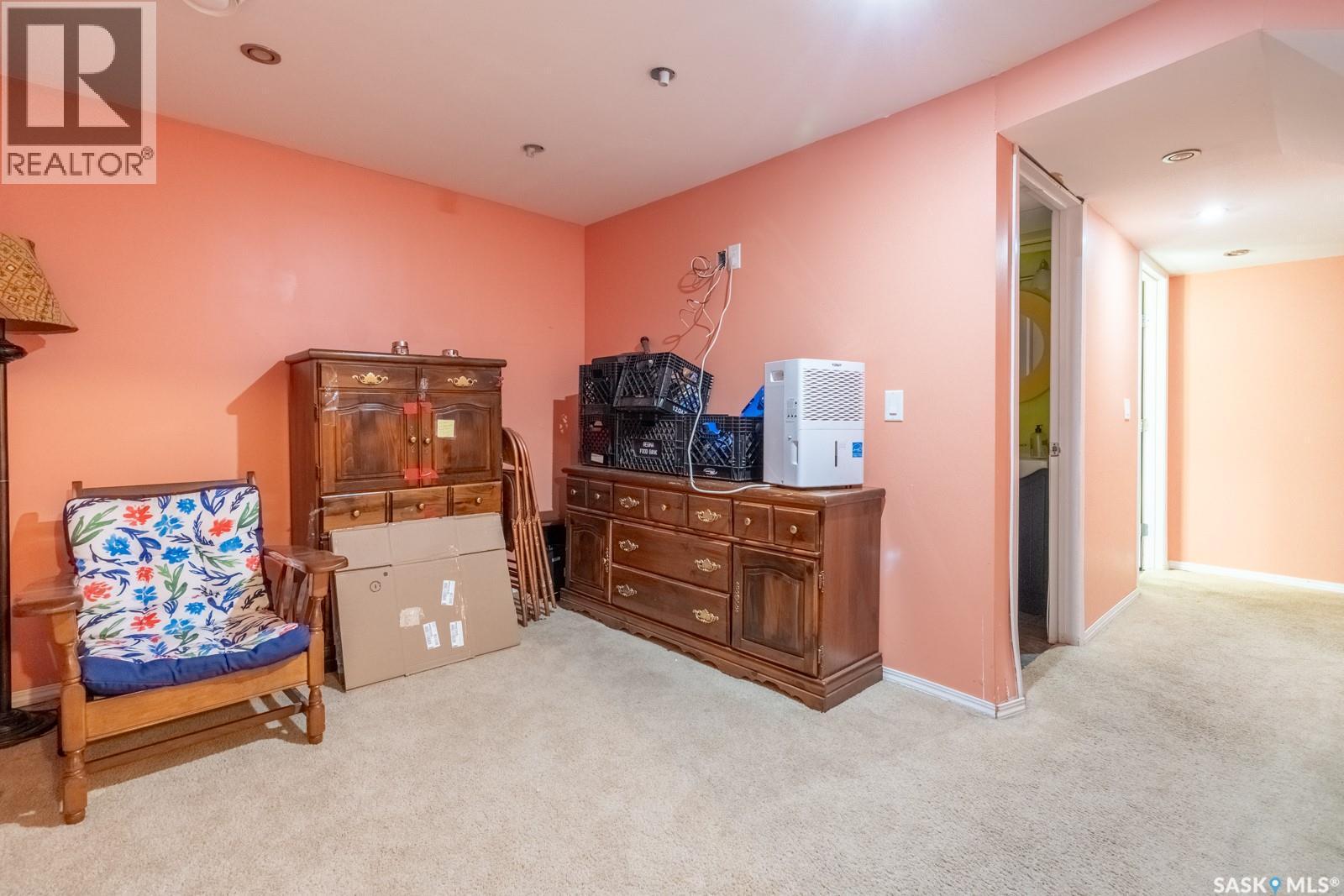 60 Dunning Crescent, Regina, SK - Indoor