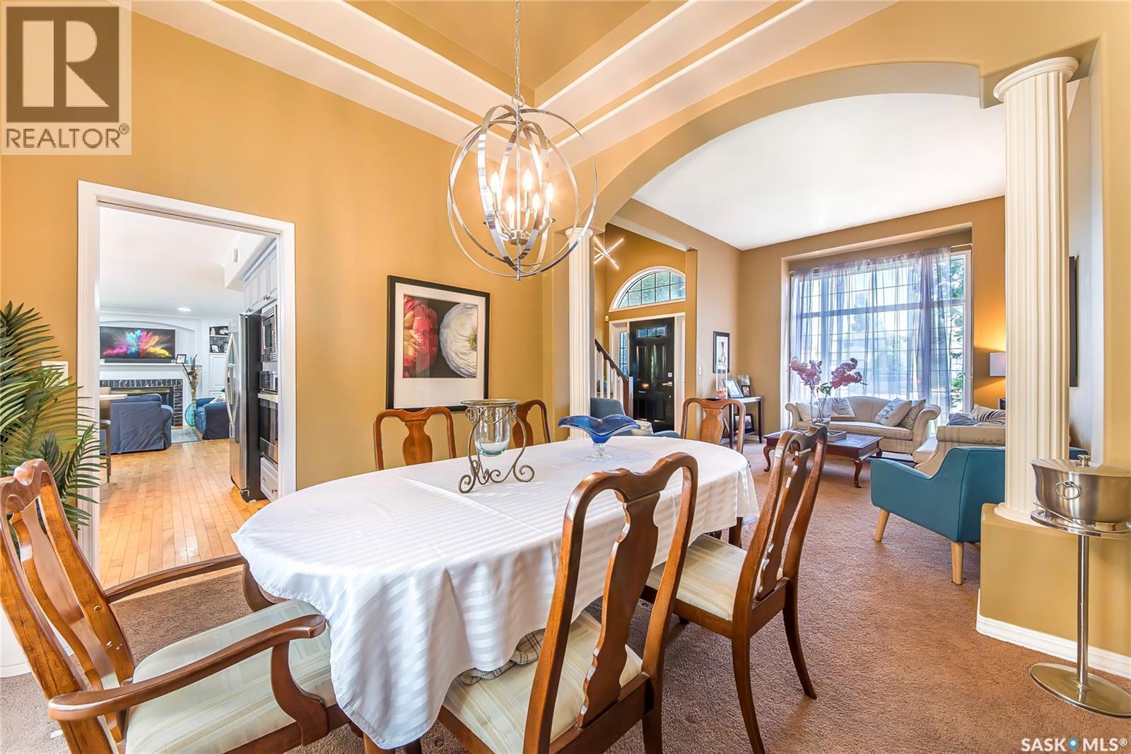 114 Mcfarland Place, Saskatoon, SK - Indoor Photo Showing Dining Room