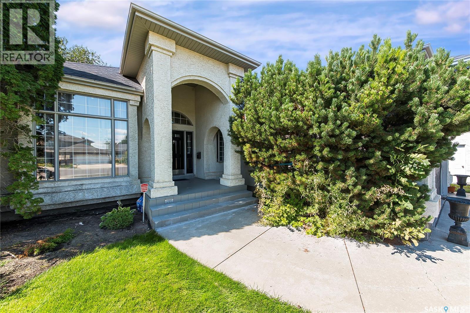 114 Mcfarland Place, Saskatoon, SK - Outdoor